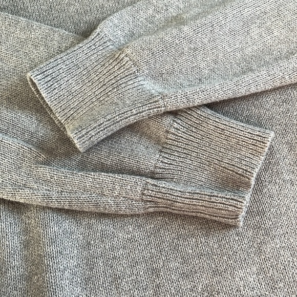 Men’s J. Crew Sweater - Picture 3 of 5